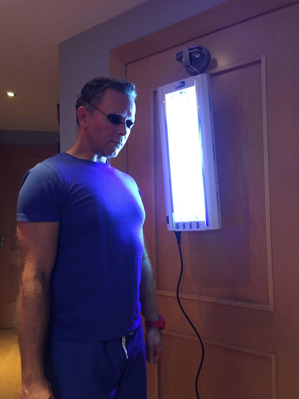 e2000™ MINI 2ft x 2 tube Lamp - UVB Narrowband - Portable 100w @ £429.00