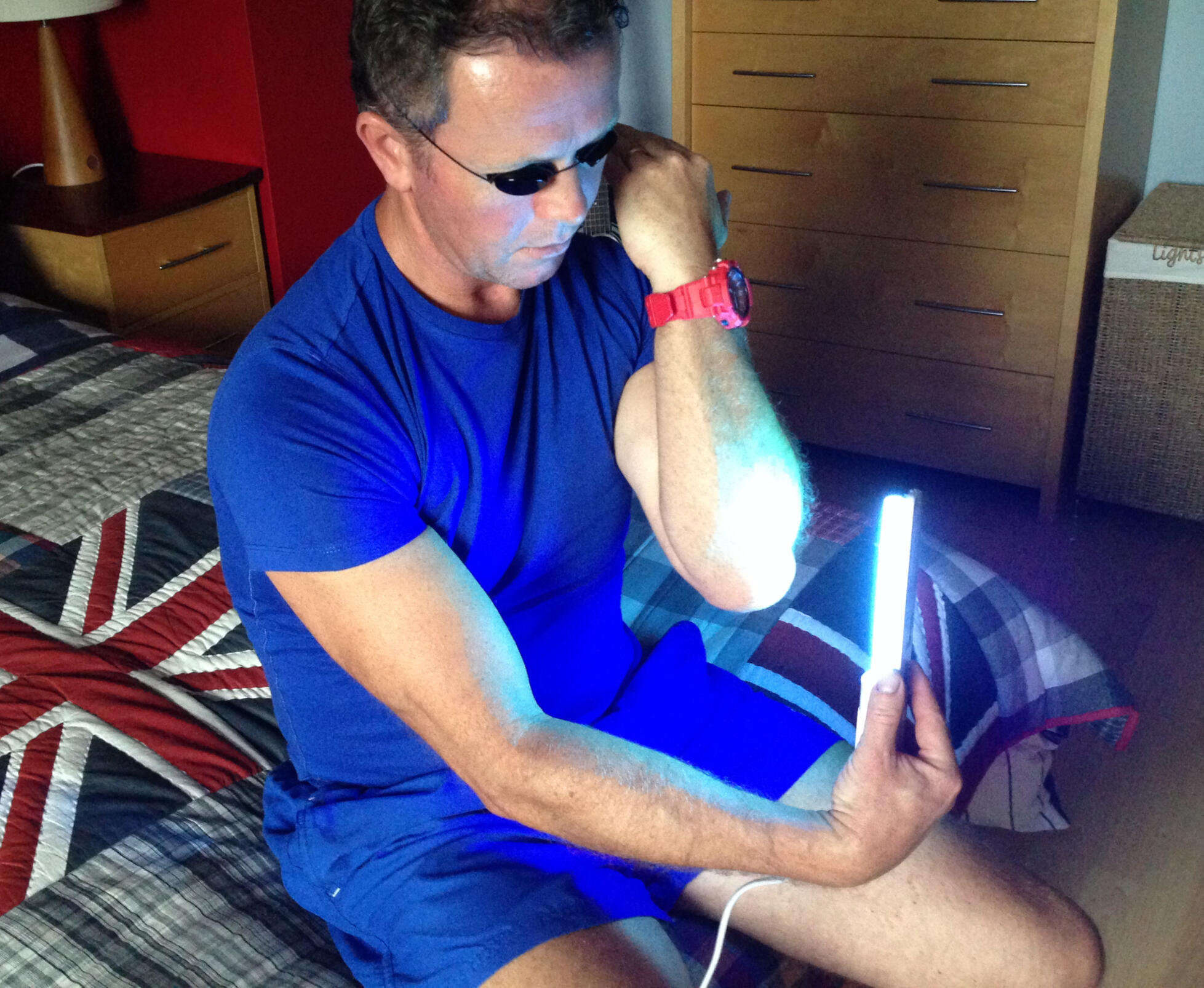 e100 Flexi Lamp twin-tubes = 9w UVB Narrowband Lamp p2